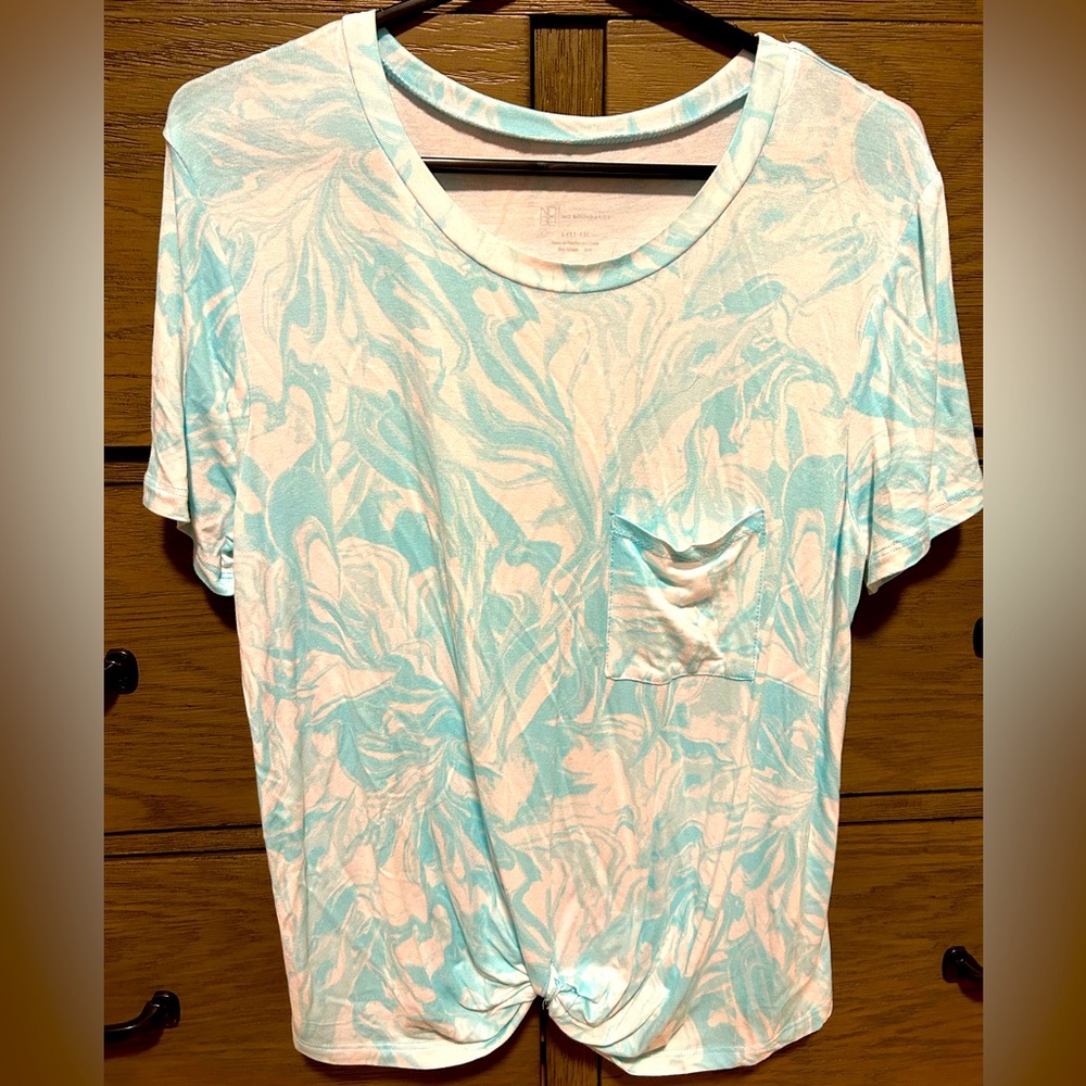 Real and white short sleeved top - L